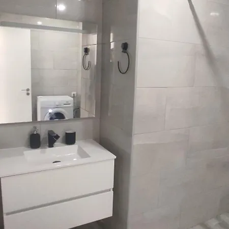 1 Quarto, Varanda, Praia, Acessos, Prestige For Портиман